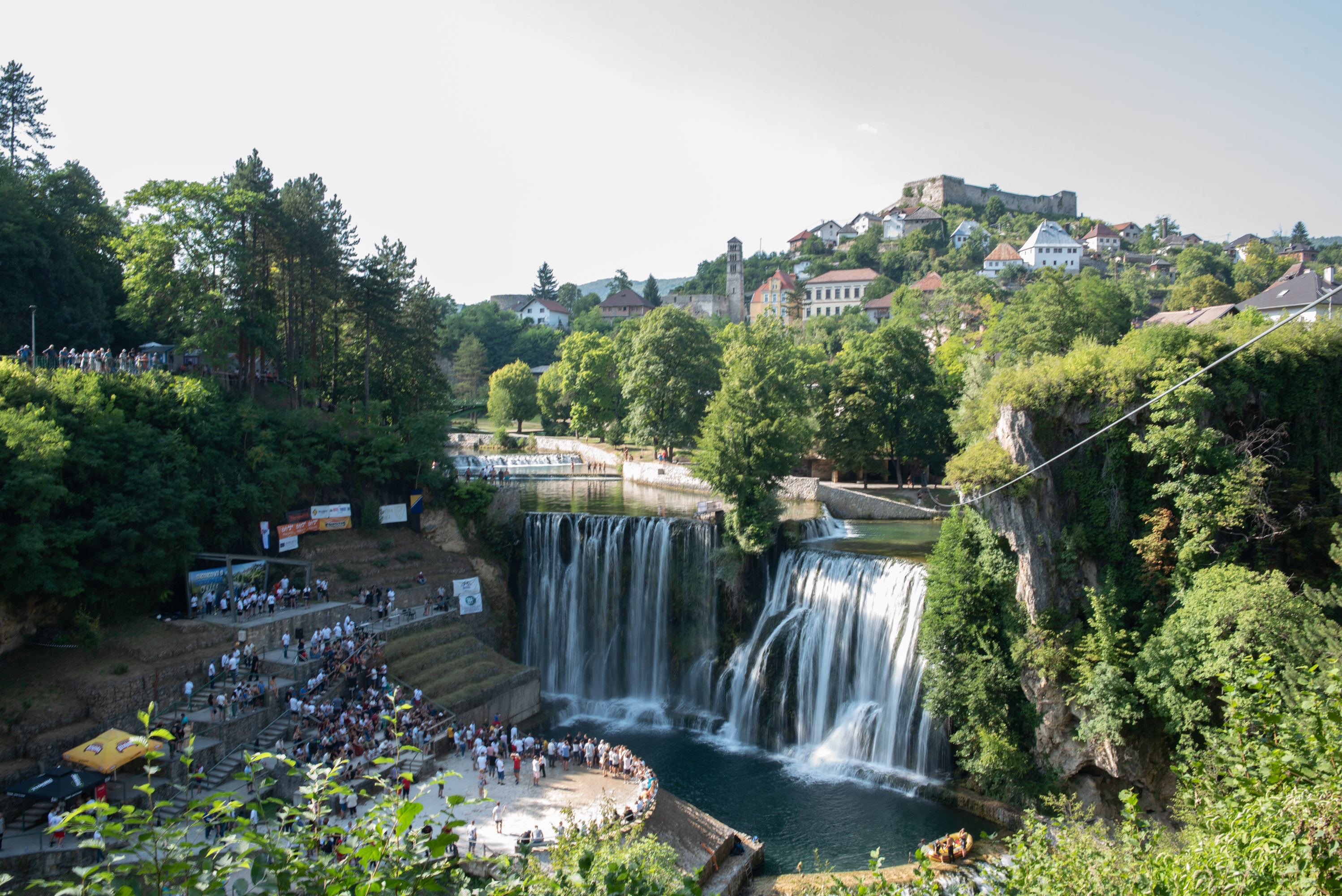 U Jajcu održani skokovi s vodopada Plive