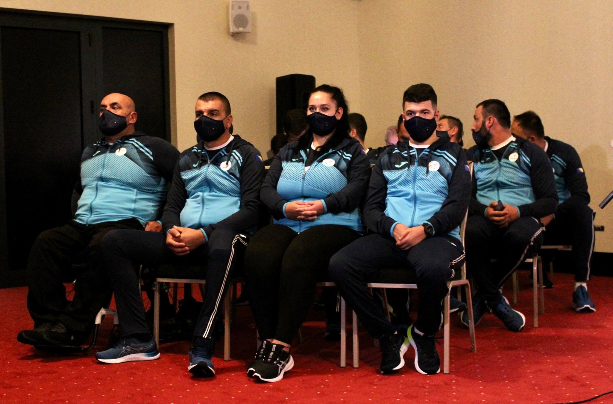 235133368_953820348801866_6081359736106355232_n