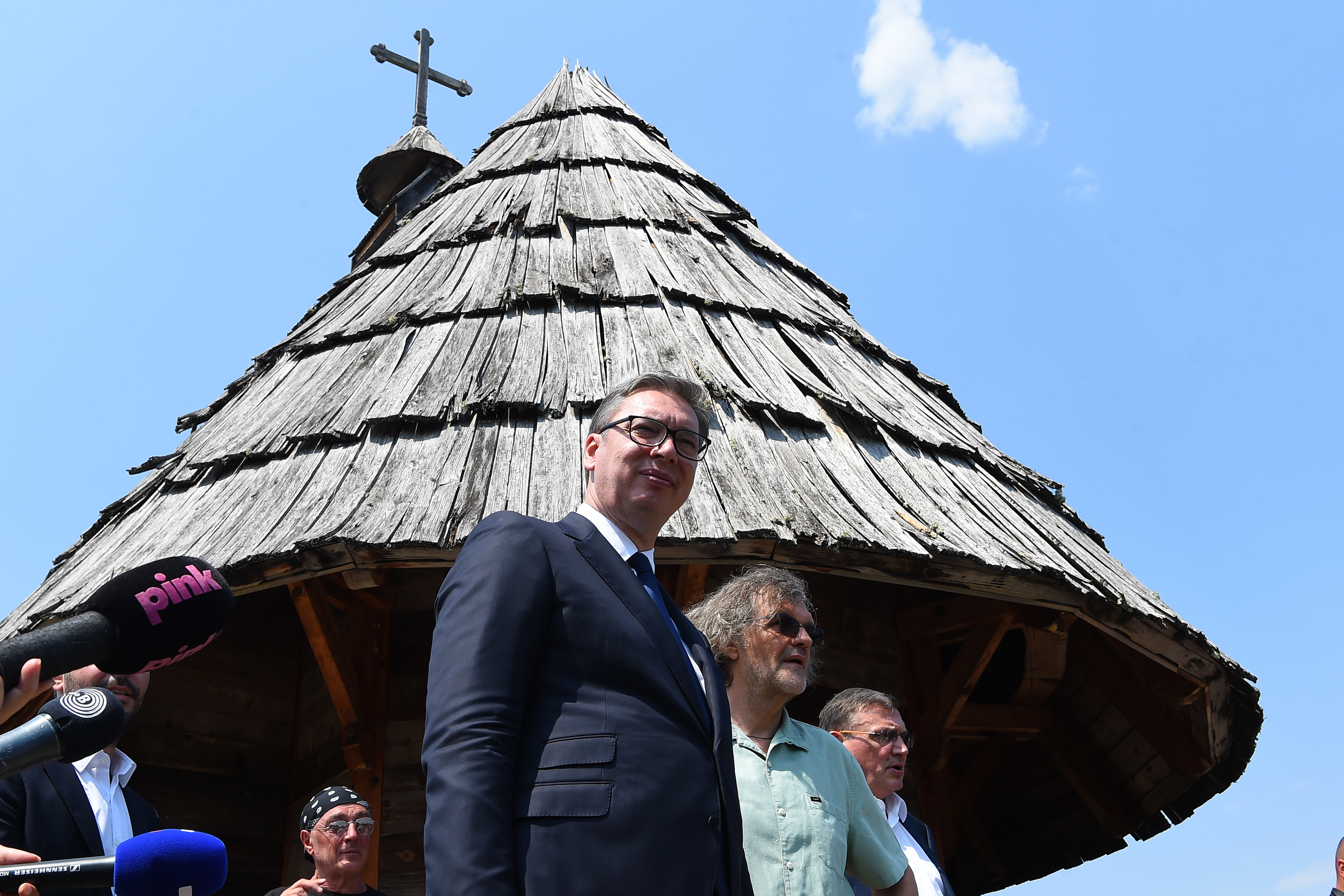 ALEKSANDAR VUCIC, EMIR KUSTURICA