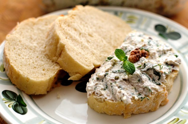 1629619980-shutterstock_734823490-750x497