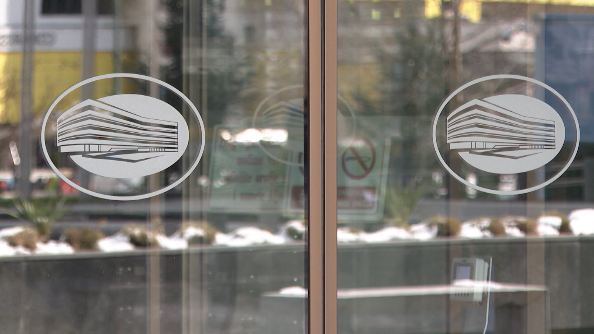 SA-MMF F UP PKG-ALT-1(20210827-170735785).mxf.Still001