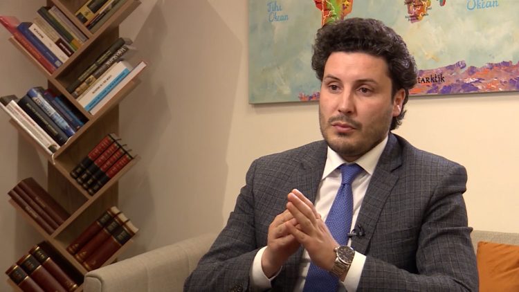 BG-ABAZOVIC-ROLL-SOT-SOS20210414-120056317.mxf_.00_00_21_04.Still001-750x422