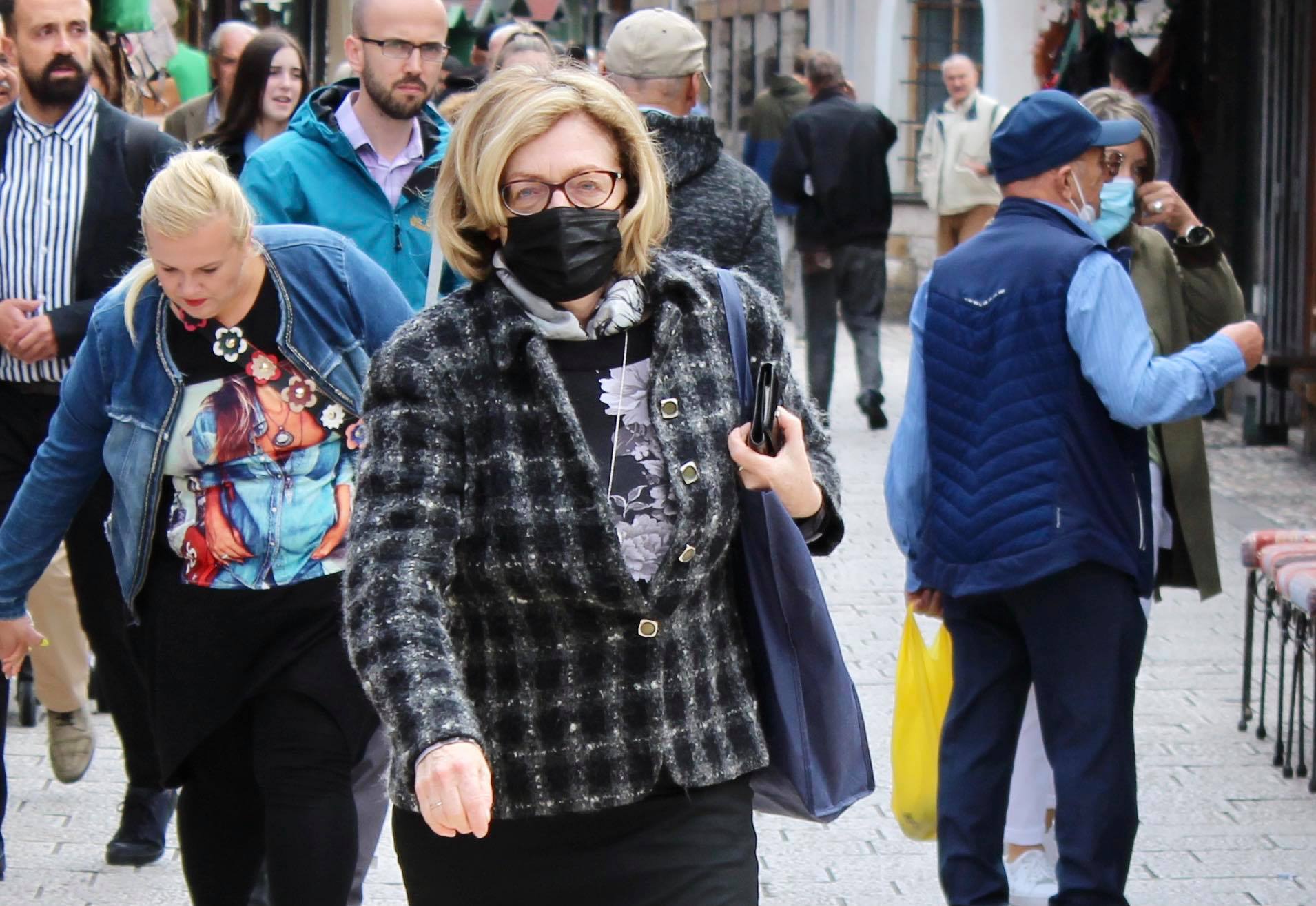 sarajevo maska korona 240782280_906066830255543_8193243177624097710_n