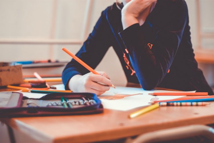 school-1974369_1920-750x500