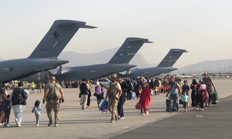 Kabul_aerodrom_evakuacija_Twitter (1)