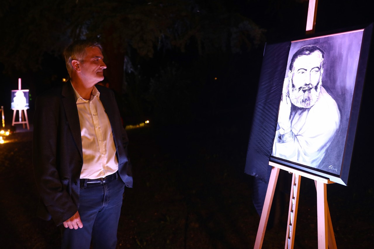 Prva samostalna izložba slikarke Elene Kovačević