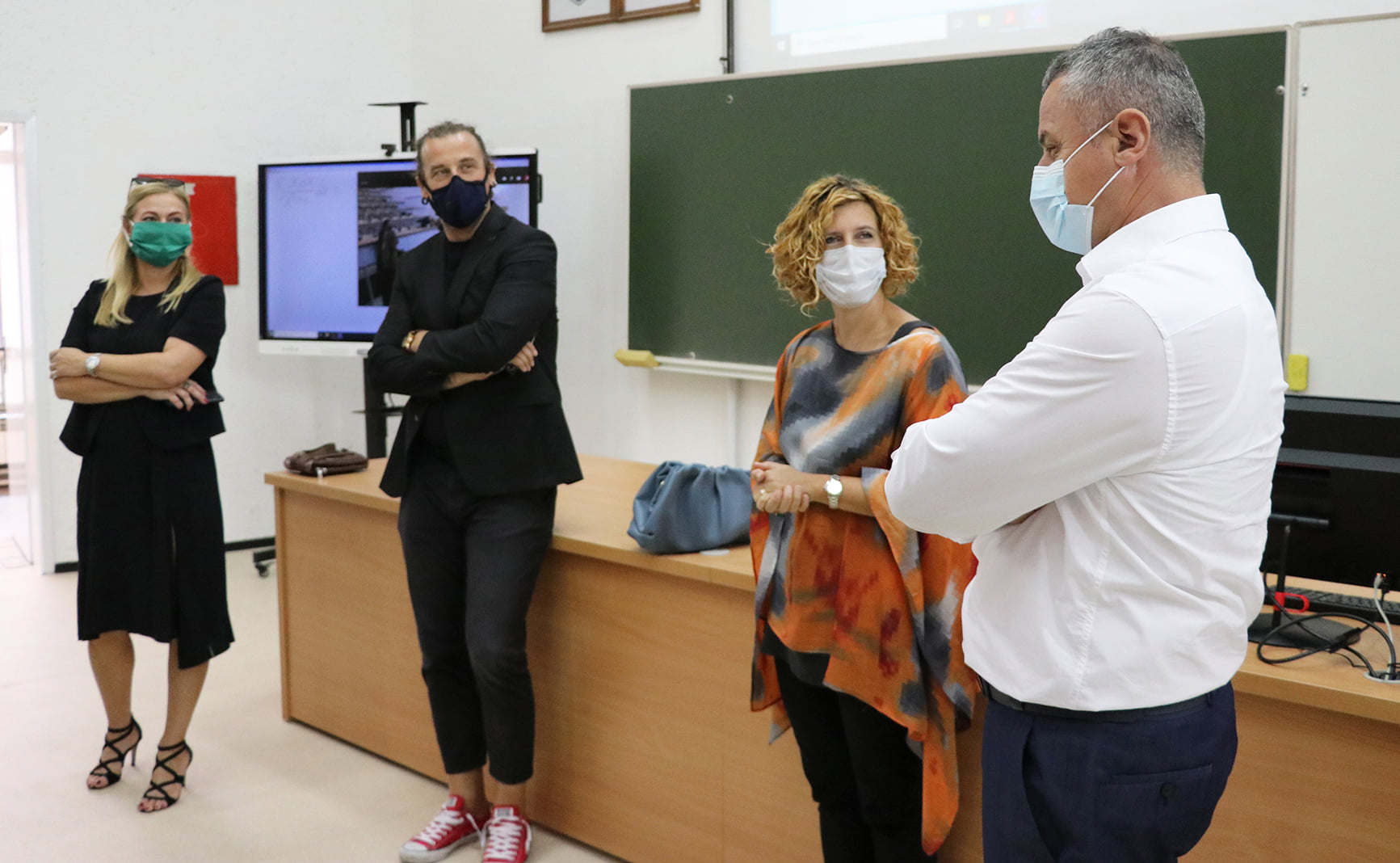 241269212_1211847159238758_2315889010871597406_n