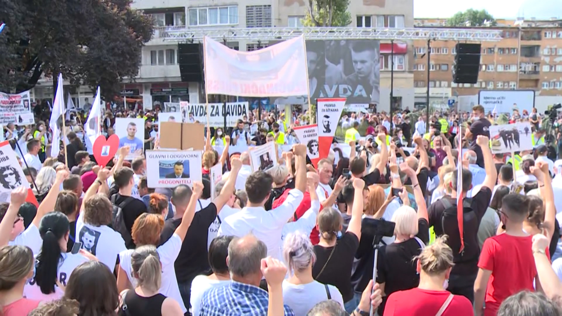 SA-PROTESTI PKG TAD-1(20210911-185854712).mxf.00_00_08_22.Still001