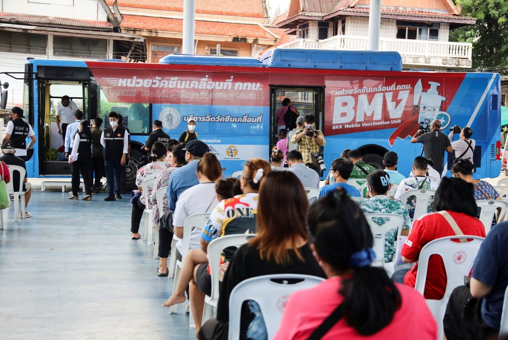 1631908165-2021-09-08T090632Z_180587648_RC2ELP92G4H9_RTRMADP_3_HEALTH-CORONAVIRUS-THAILAND-VACCINATION-BUS-1024x686.jpg