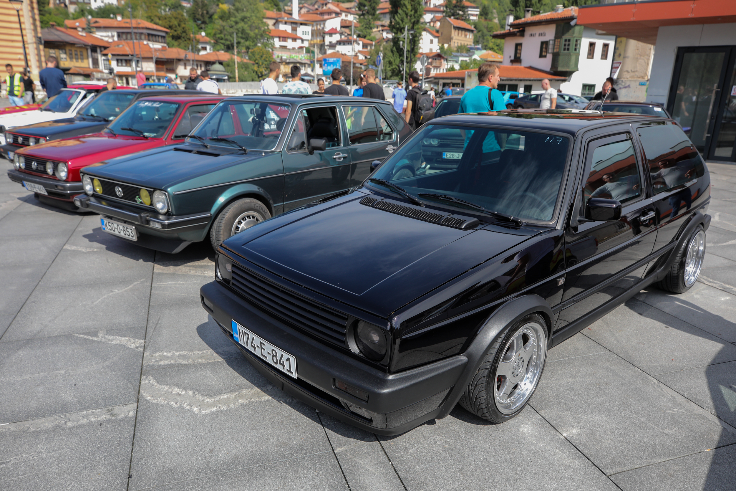 BiH: Golf Fest u Sarajevu okupio ljubitelje najpopularnijih VW automobila iz regije