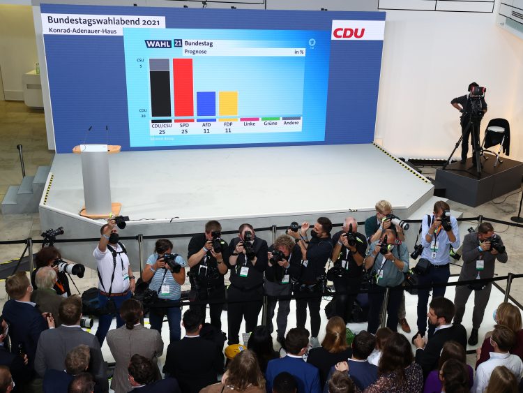 1632677781-2021-09-26T160611Z_1071300132_UP1EH9Q18QAM4_RTRMADP_3_GERMANY-ELECTION-REACTIONS-CDU-LASCHET-750x563