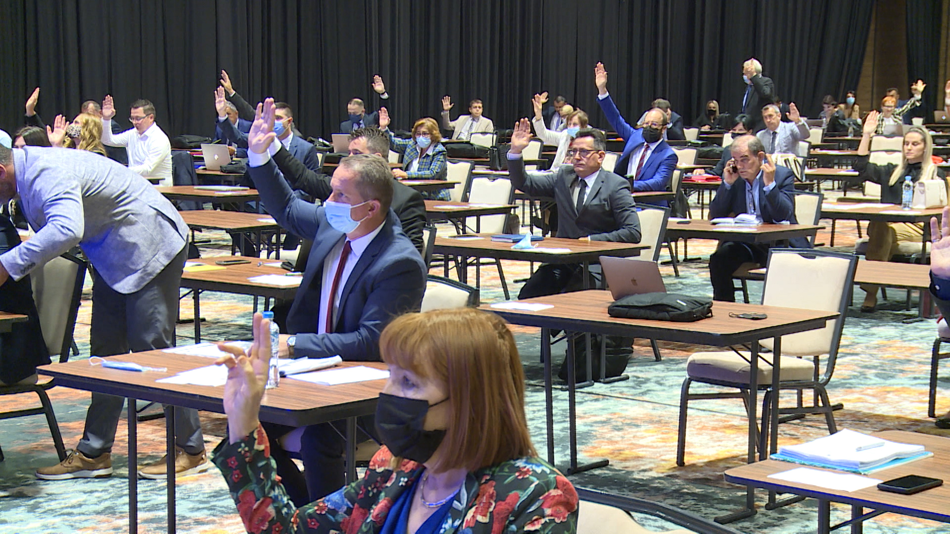 SA-PARLAMENT FBIH PKG-ALT-1(20210927-163228789).mxf.00_01_24_06.Still001