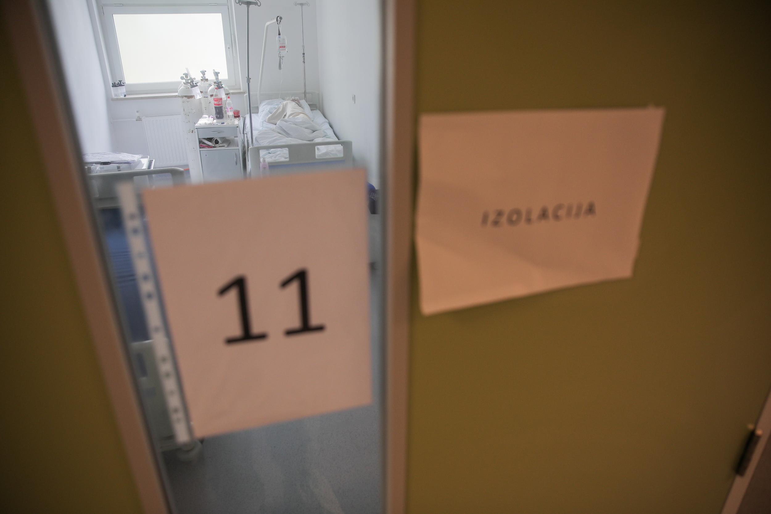 Heroji u bijelom u COVID odjelu Opće bolnice u Sarajevu: Malo je vremena za odmor, uvijek vidite strah u očima ljudi