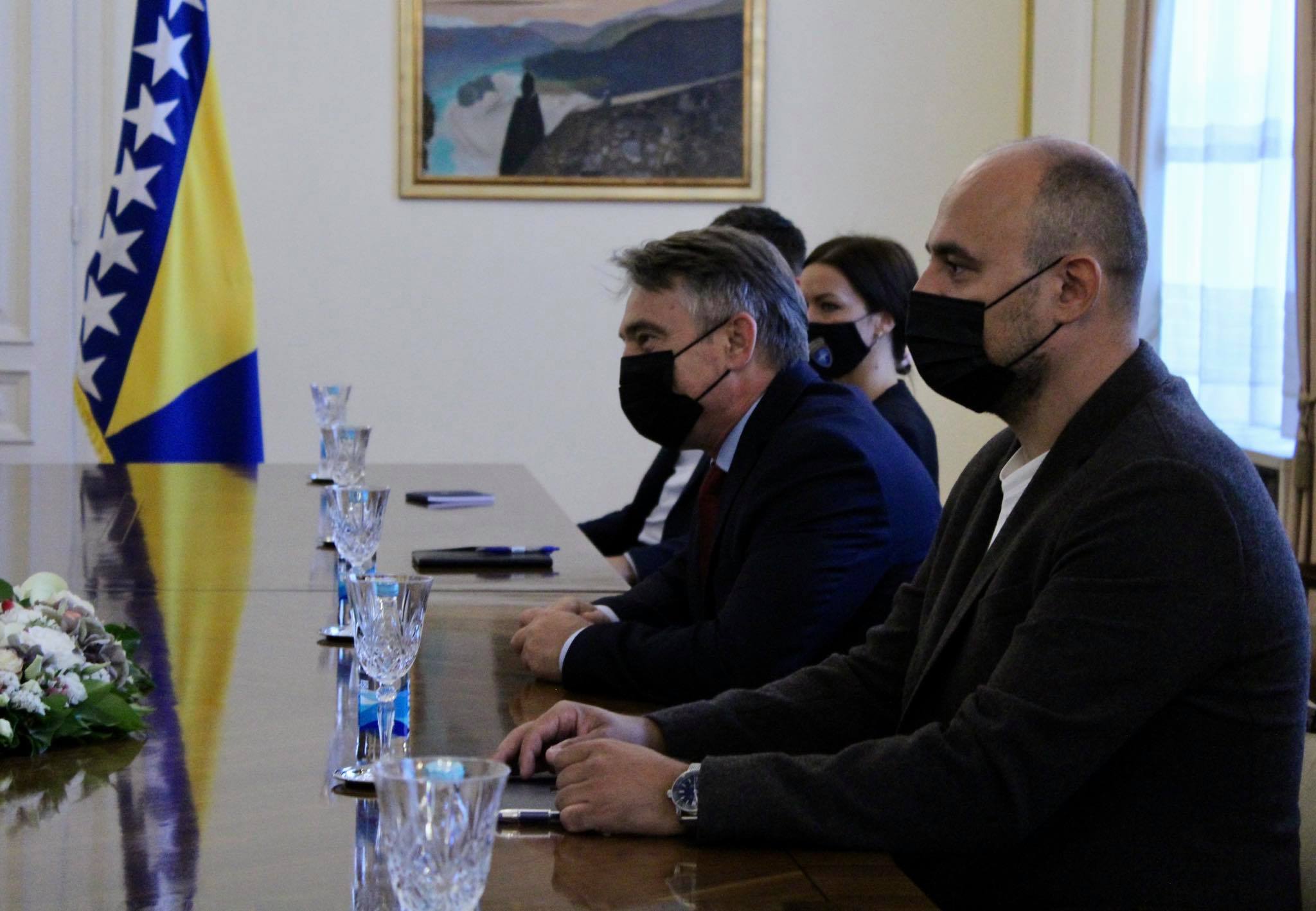 244148886_571645987317294_7863566772884008878_n