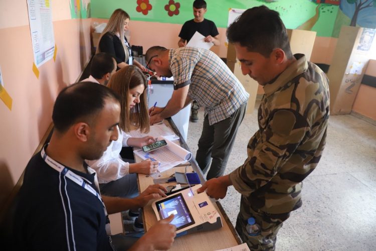 1633843370-000_9PC6TX-750x500