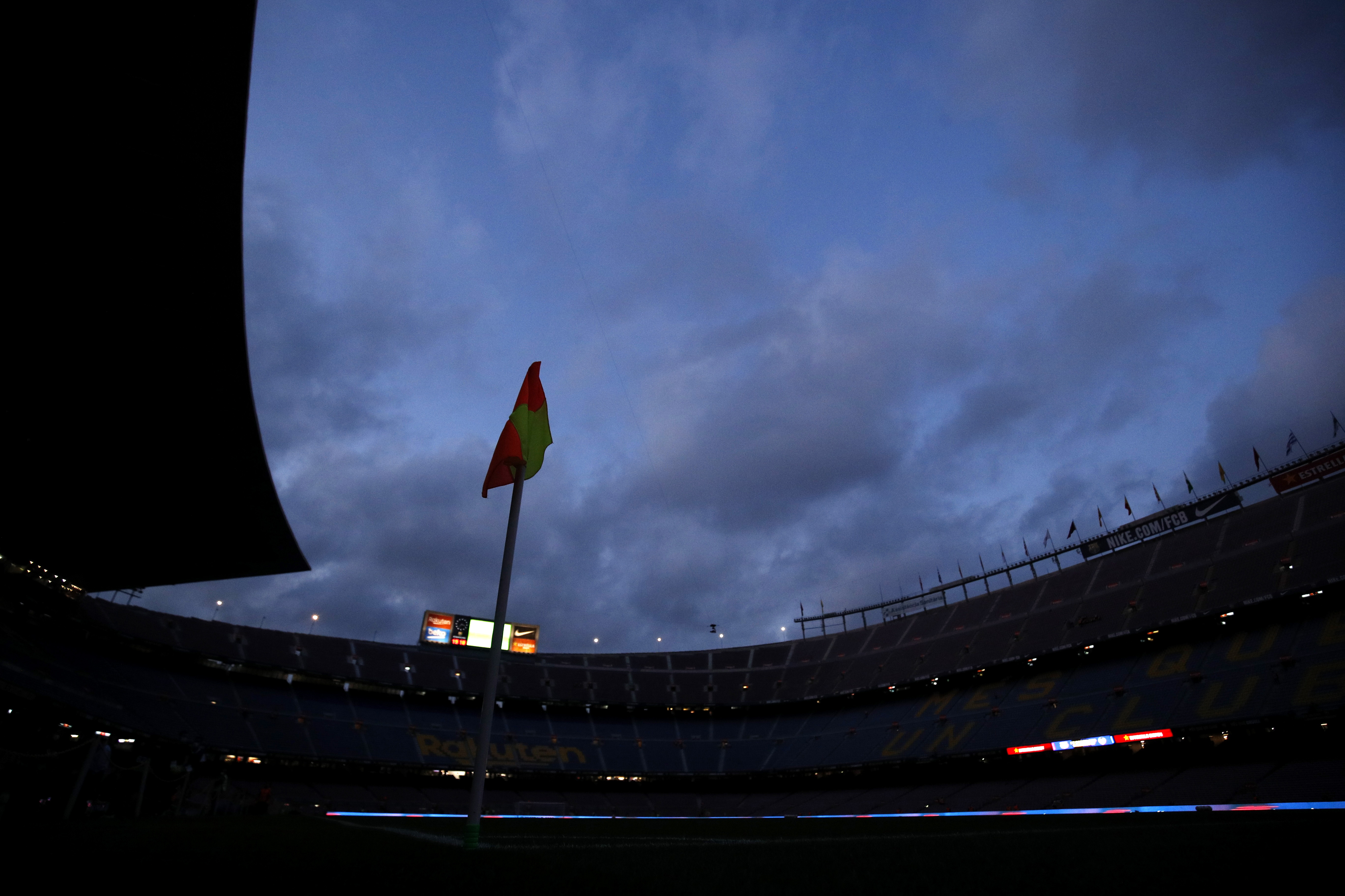 LaLiga - FC Barcelona v Valencia