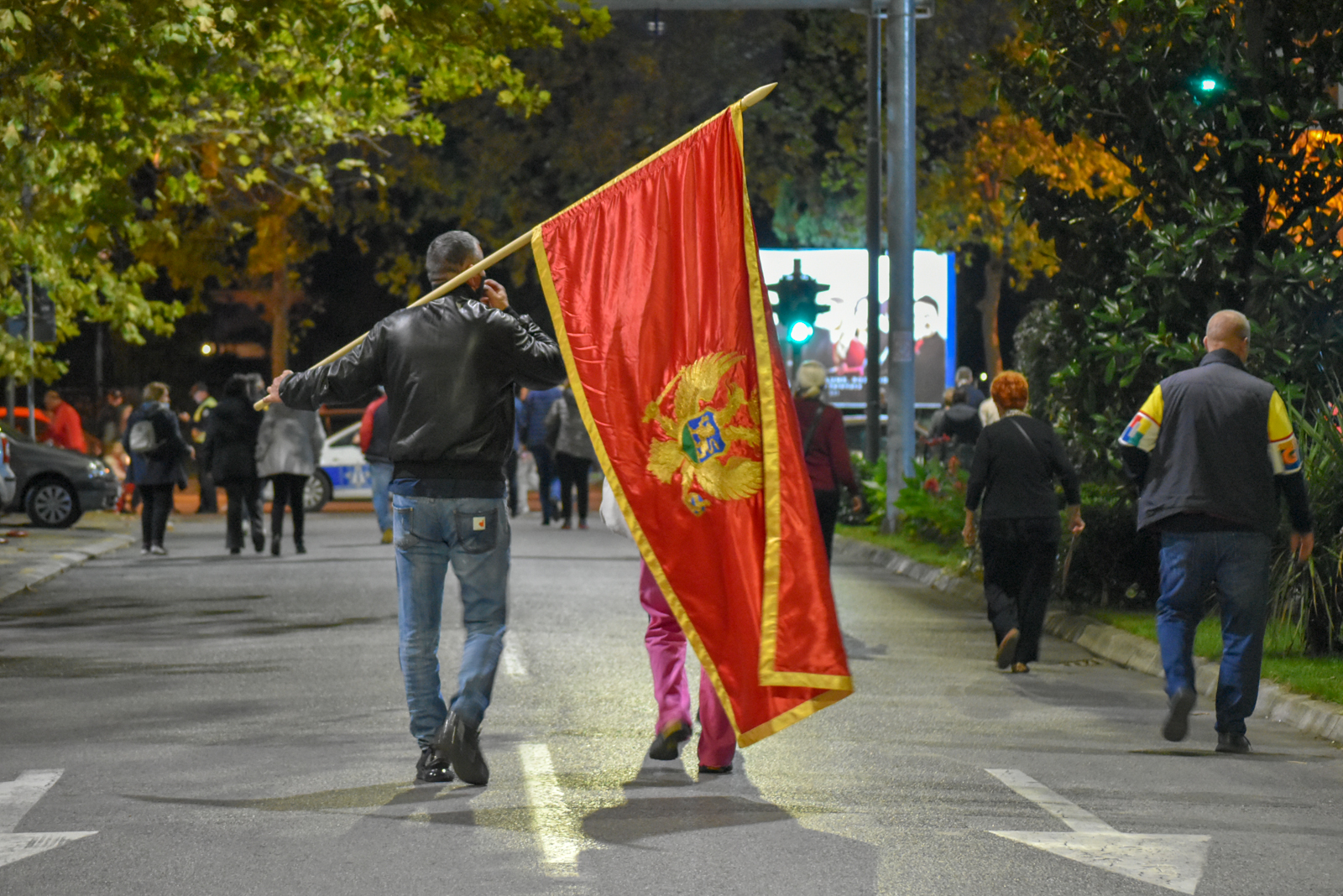 Protest u Podgorici: Građani traže da se Cetinjski manastir vrati u vlasništvo Prijestonice Cetinje