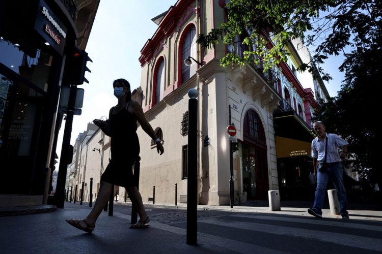 1631087193-000_9M776Z-750x500