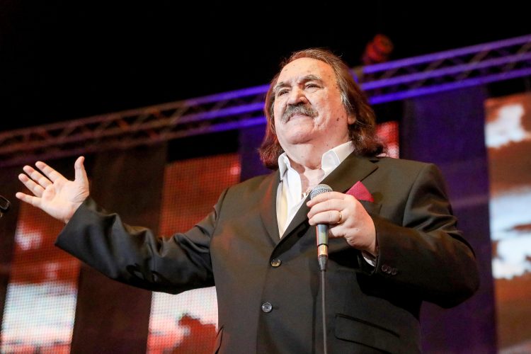 1634972177-PXL_261019_26569384-750x500