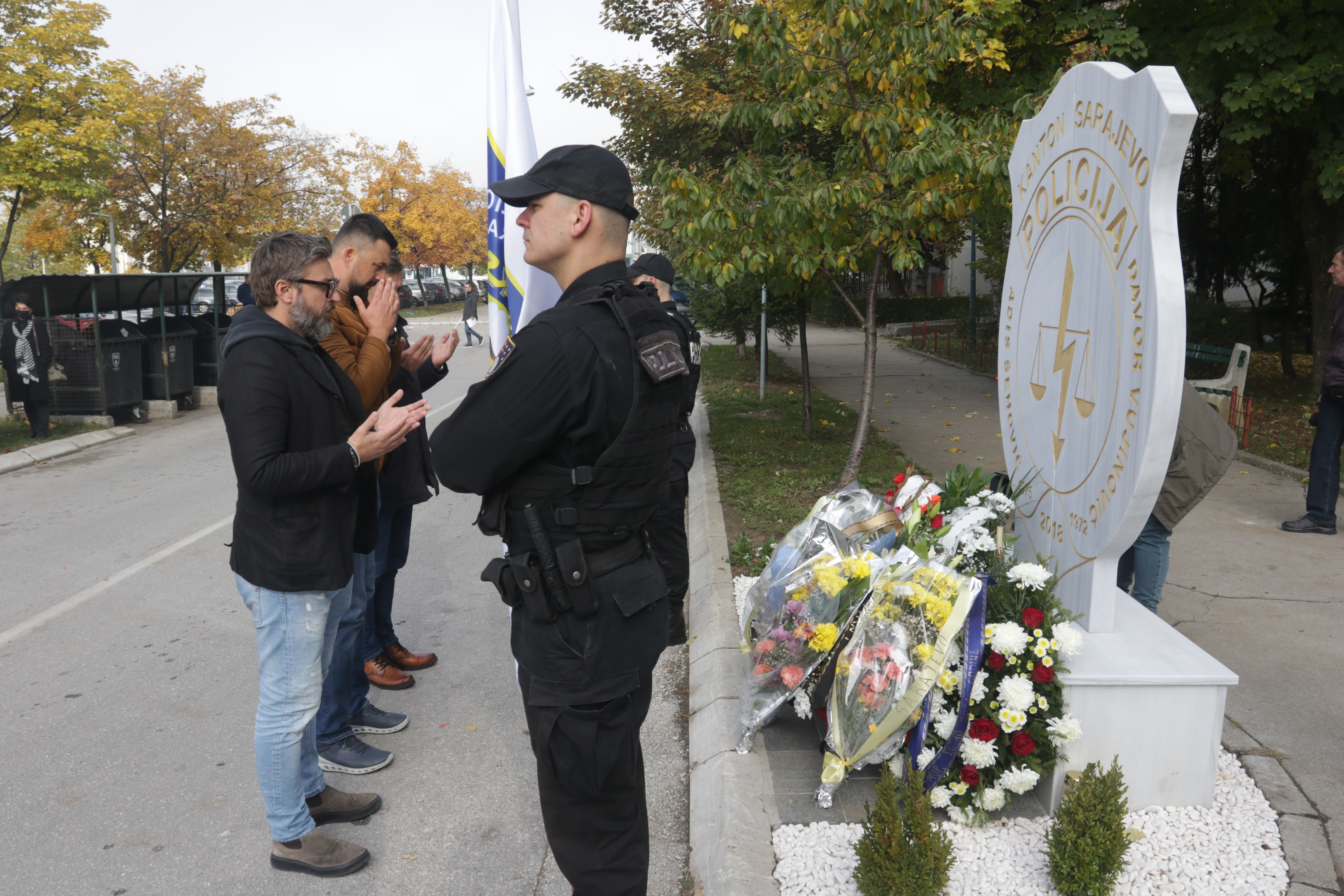 BiH: Obilježena treća godišnjica od ubistva sarajevskih policajaca Adisa Šehovića i Davora Vujinovića