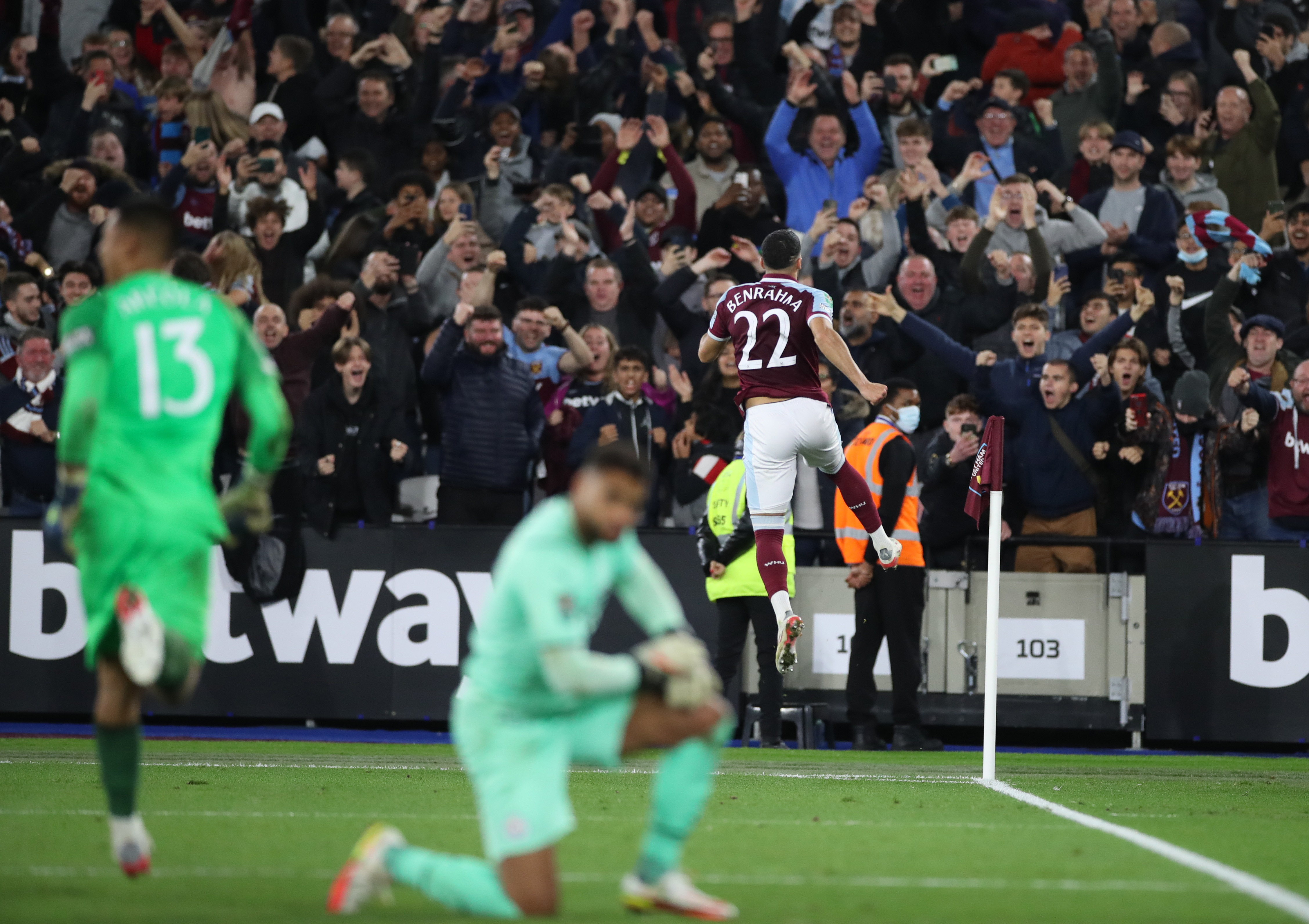 Carabao Cup - Round of 16 - West Ham United v Manchester City