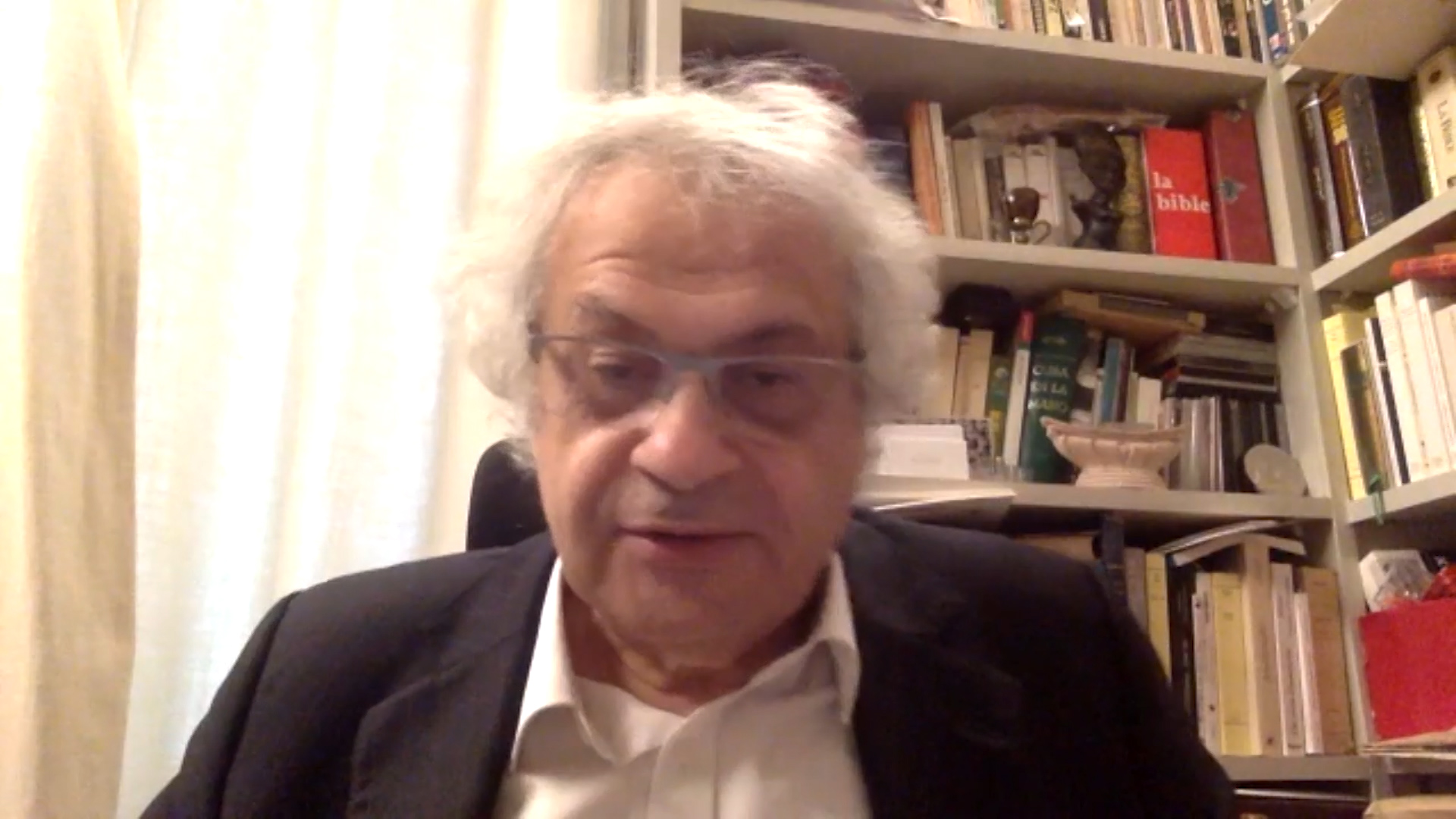 SA-.00_15_19_03.Still001