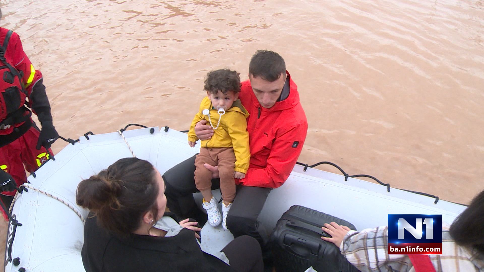 SA-SPASAVANJE BEBE-SUN-1(20211105-152922605).00_00_28_01.Still001