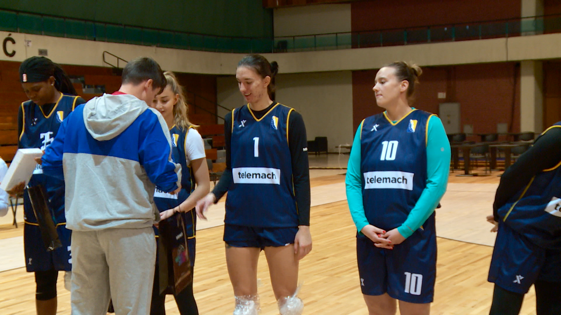 SA-.00_00_05_24.Still004