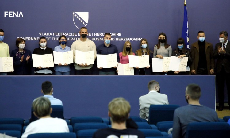 211109sportisti_markica