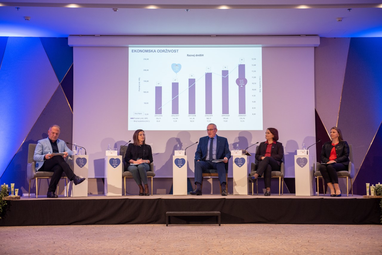 thumbnail_dm press koneferencija 2021 (4)