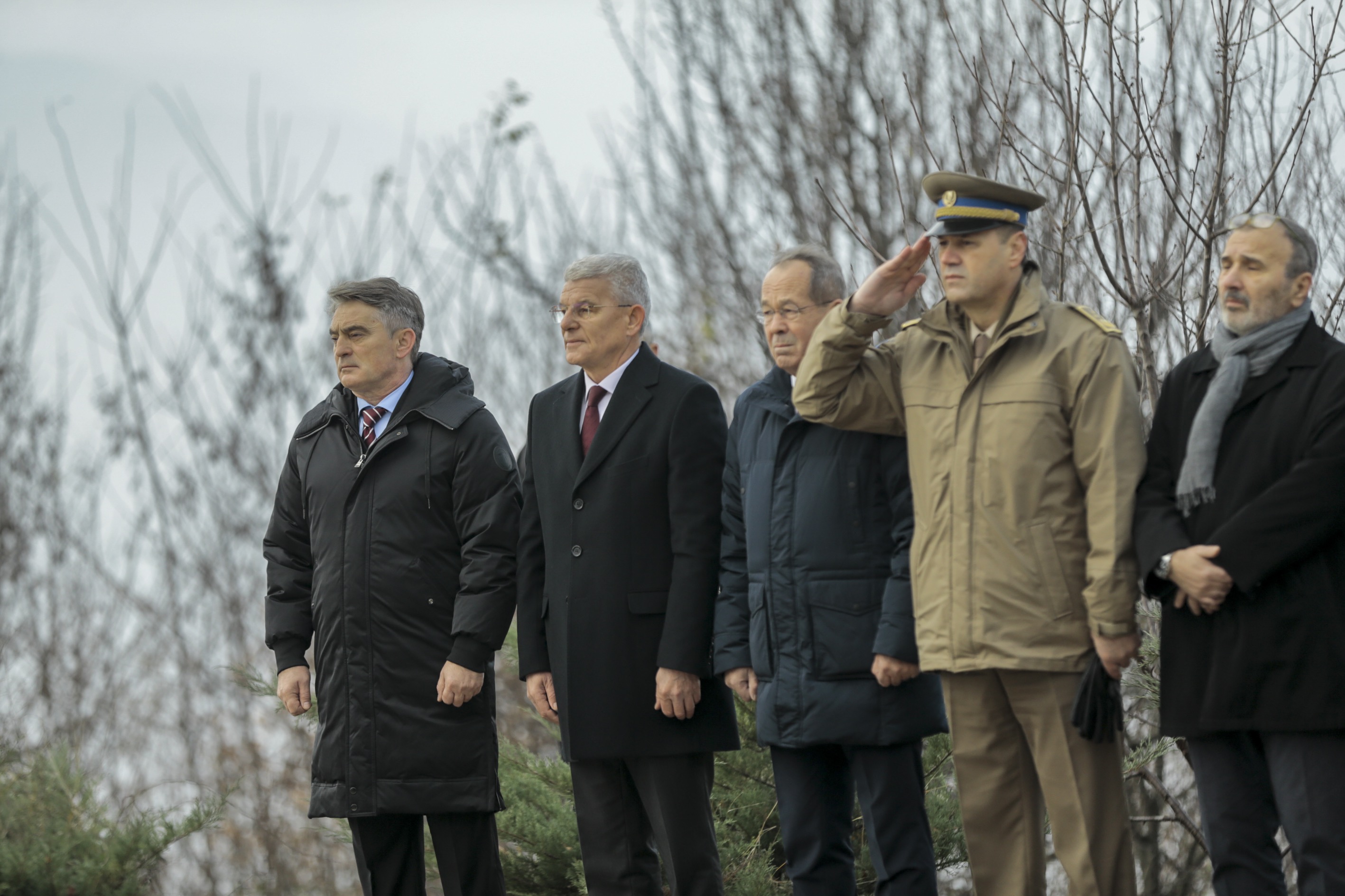 Povodom 25. novembra, Dana državnosti Bosne i Hercegovine, na brdu Hum u Sarajevu podignuta zastava BiH