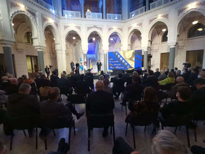 260158687_1250636915420971_4625704785262134844_n