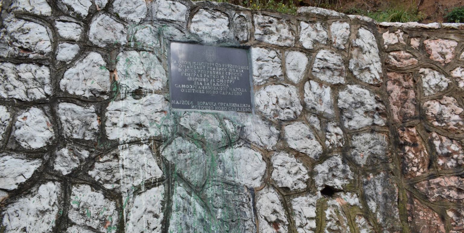 MLADIĆ PLOČA VRACE