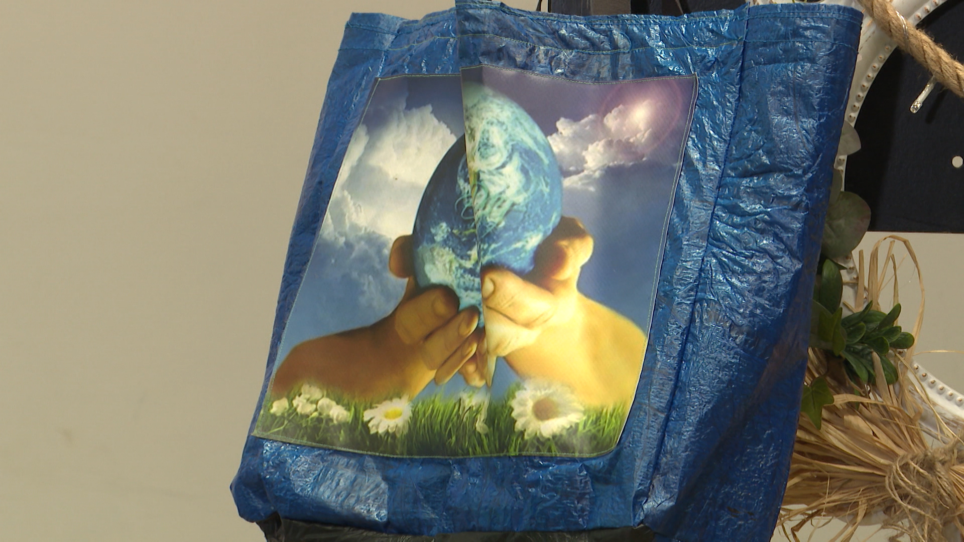 SA-.00_00_08_22.Still001