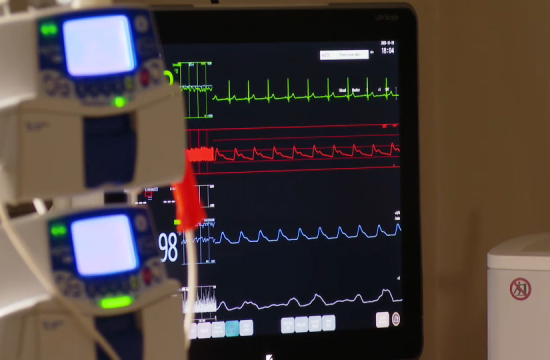 1639560404-1637421996-monitor-covid-550x360