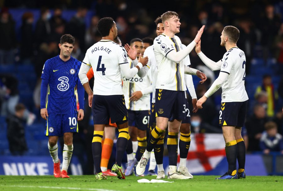 1639728175-2021-12-16T214610Z_543991693_UP1EHCG1OGWJR_RTRMADP_3_SOCCER-ENGLAND-CHE-EVE-REPORT-900x609