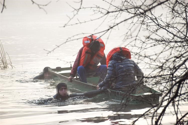 MUP Hrvatske u akciji spašavanja migranata