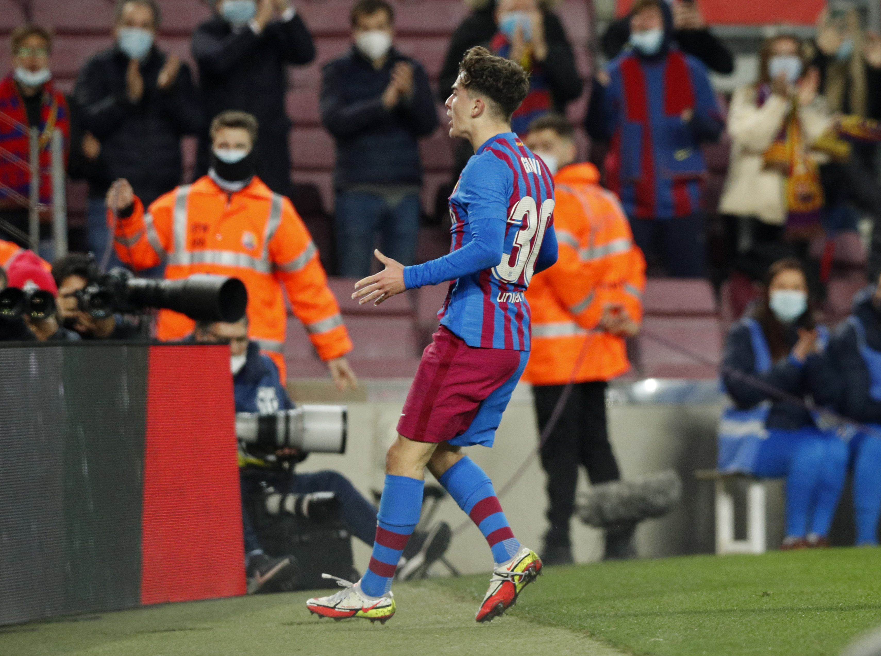 LaLiga - FC Barcelona v Elche