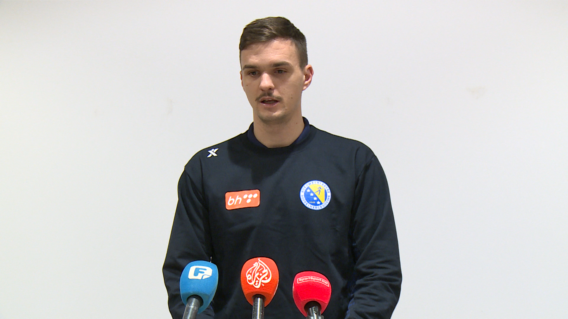 SA-.00_08_40_13.Still003