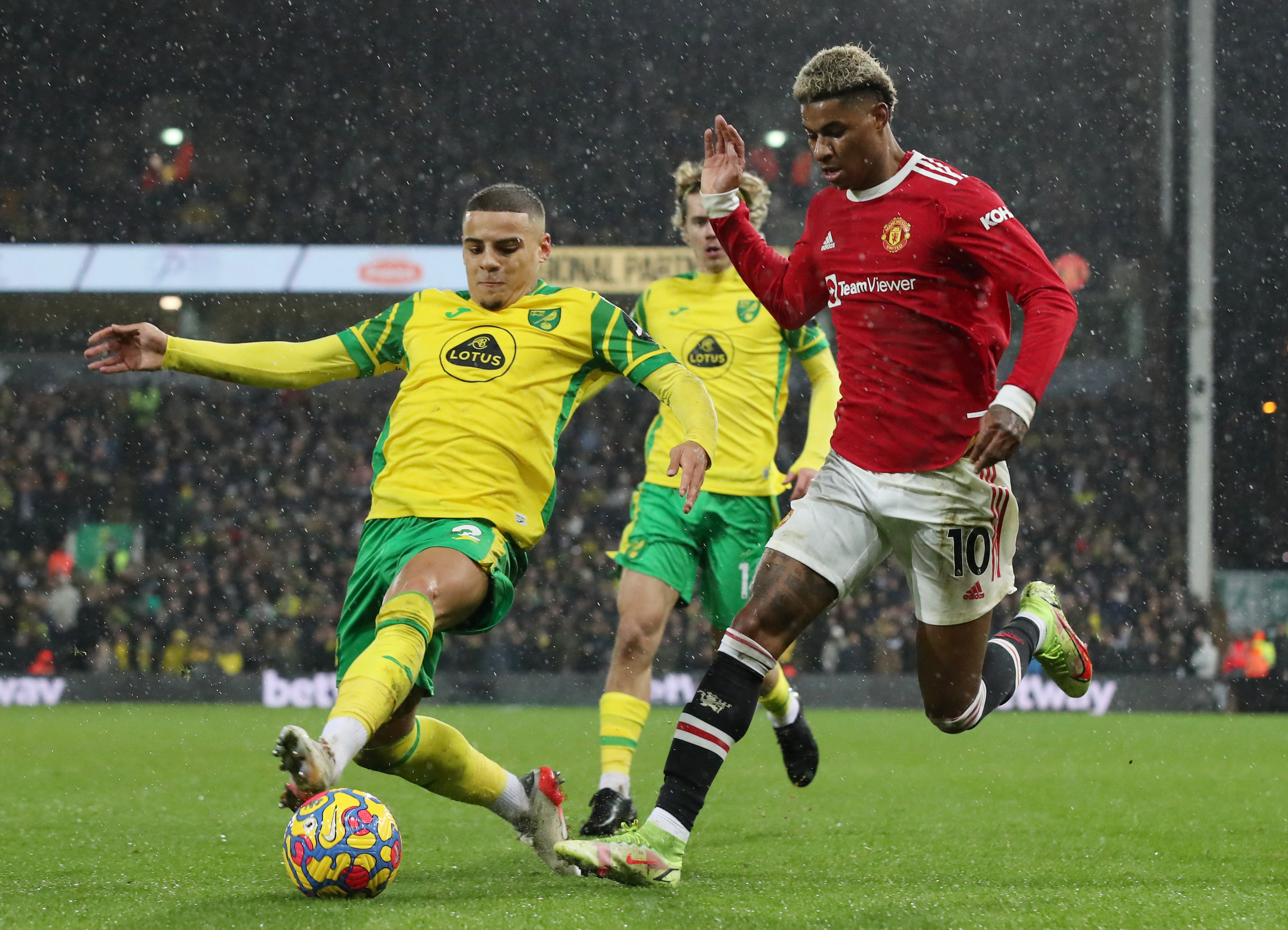 Premier League - Norwich City v Manchester United