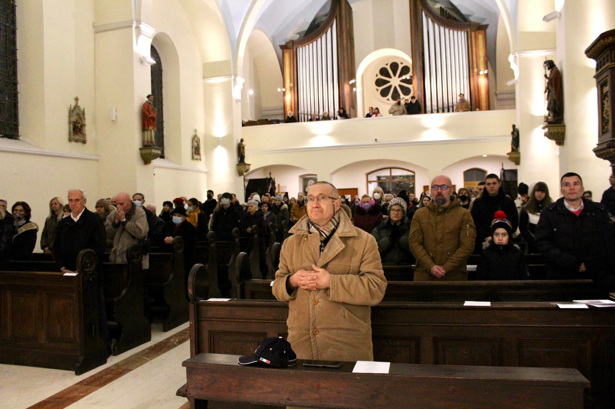 265505572_879266279378438_5079480168630246673_n