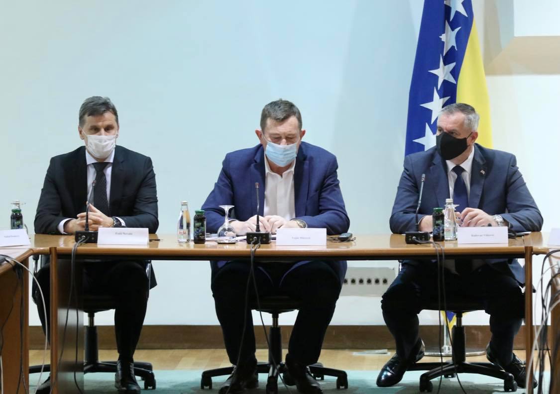 263434040_215609507325085_7763635622275589794_n