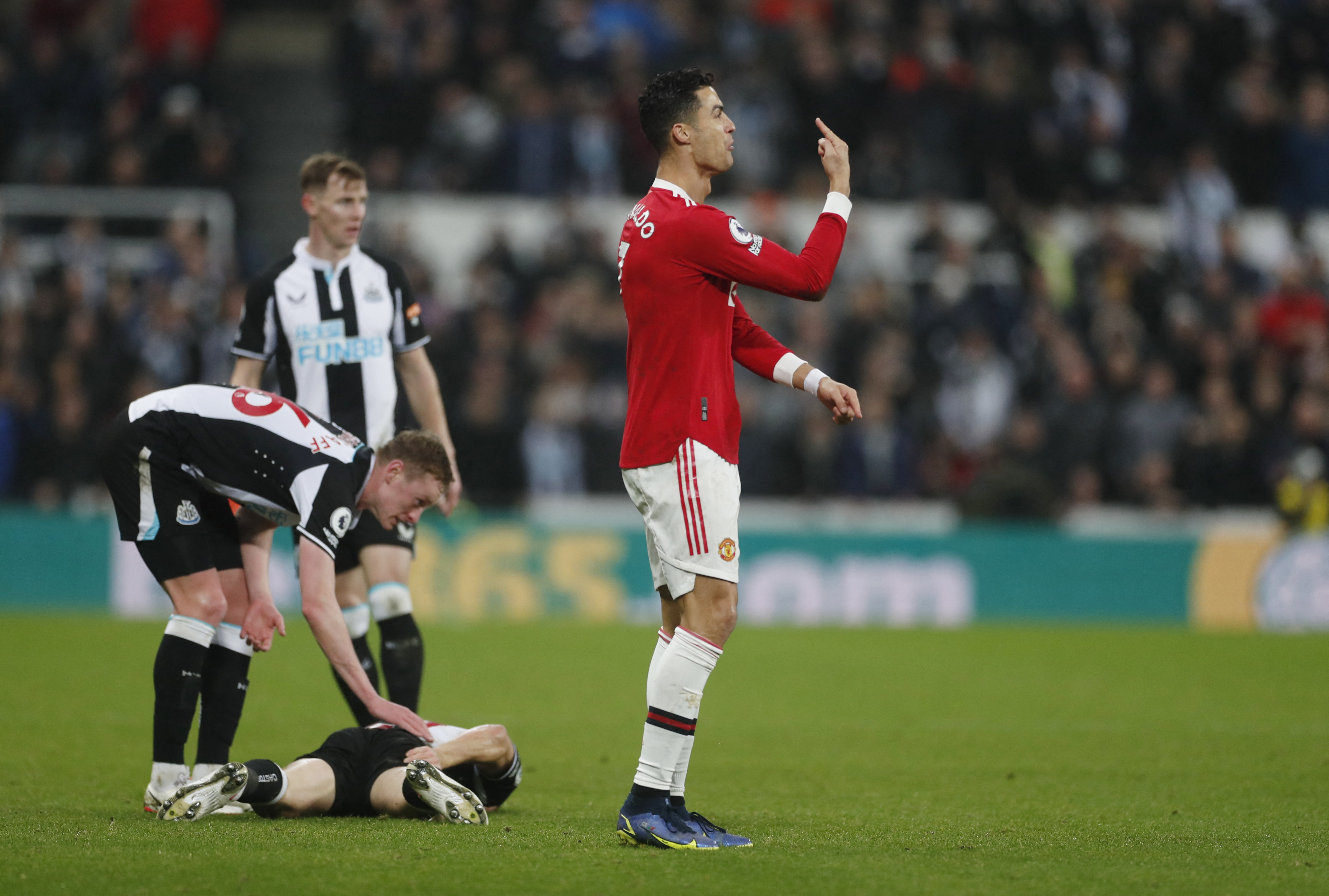 Premier League - Newcastle United v Manchester United