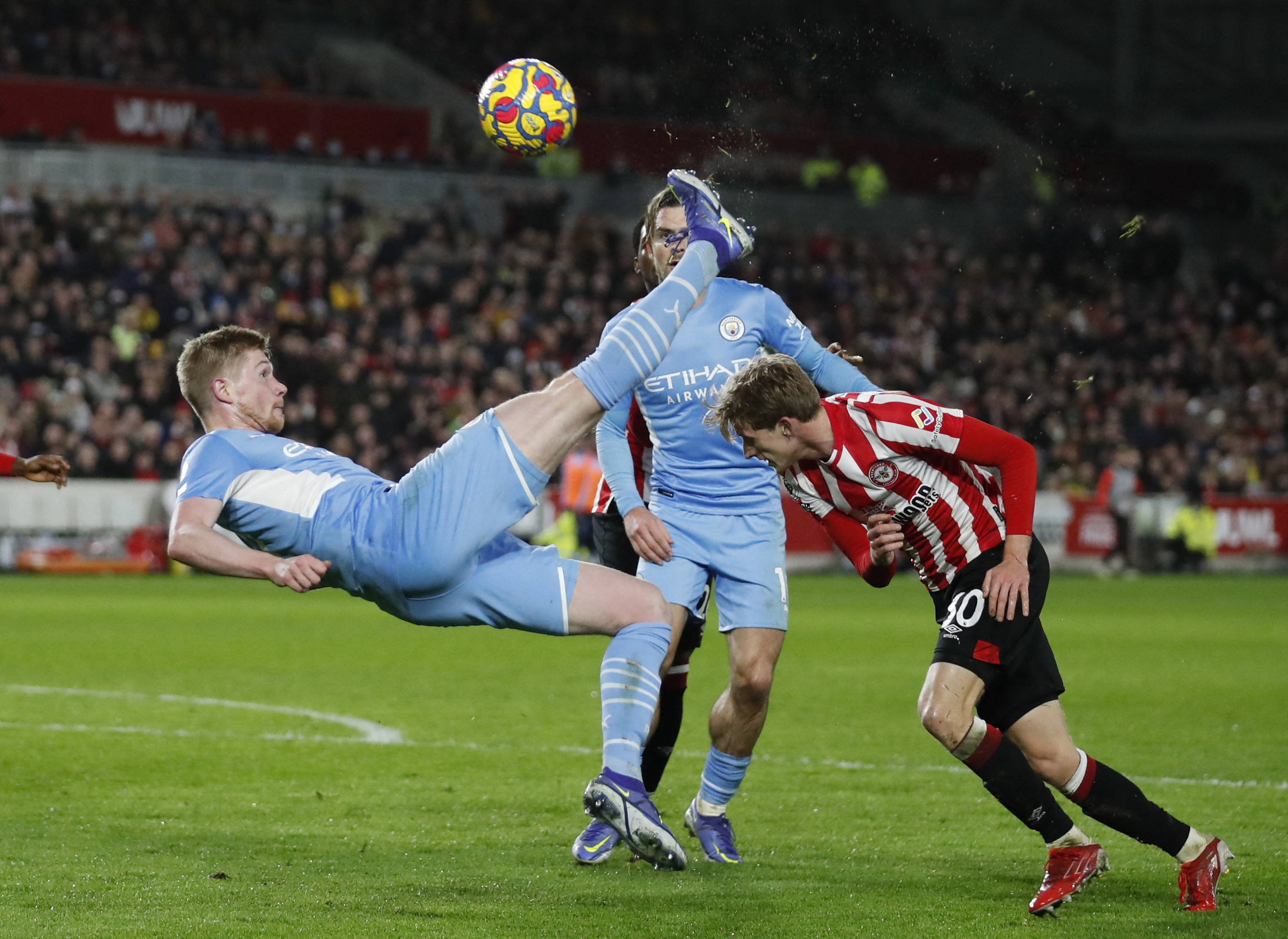 Premier League - Brentford v Manchester City