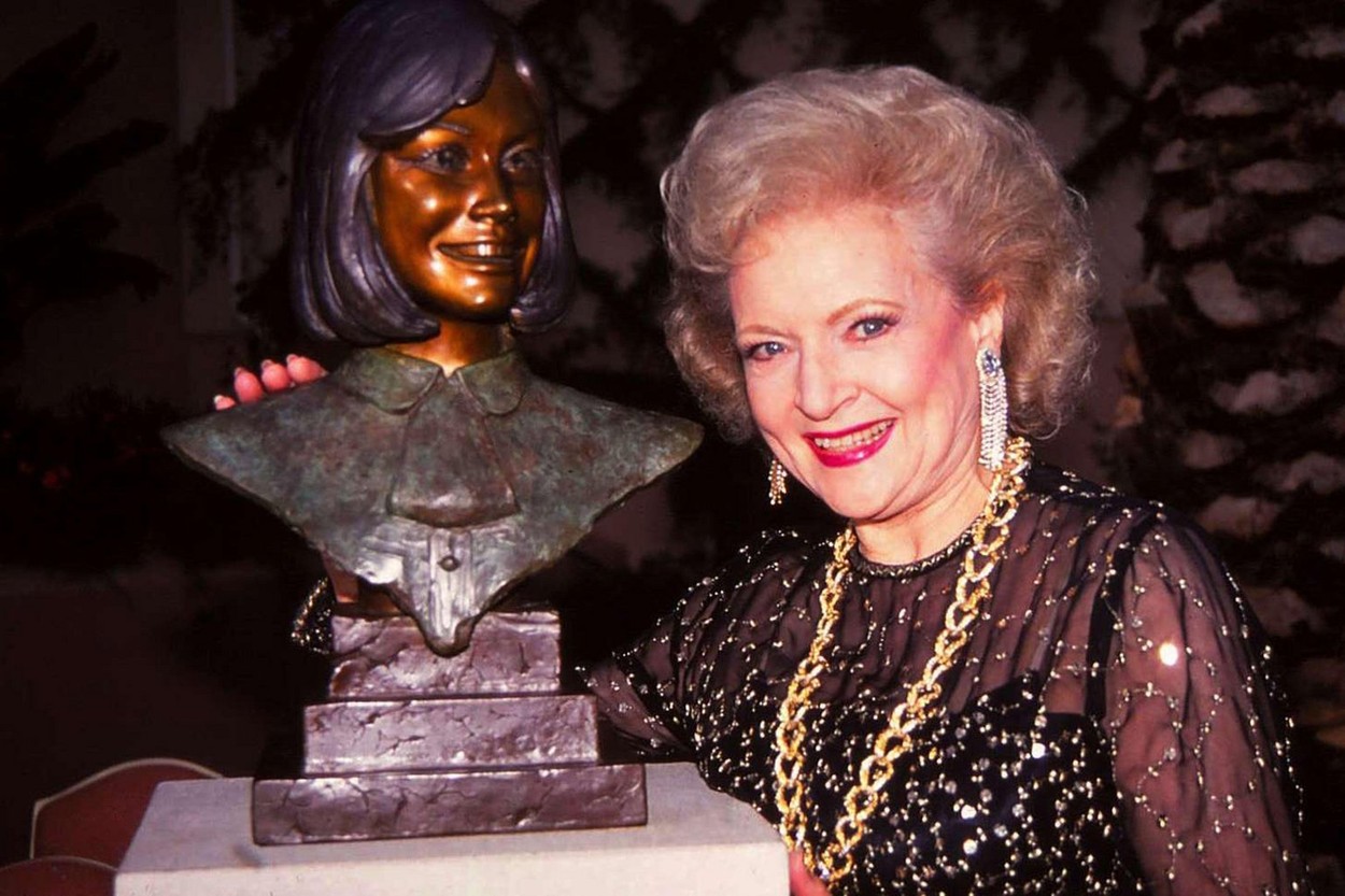 BAY LAKE, FL - NOVEMBER 20: Betty White attends the Mary Tyler Moore statue dedication at Disney-MGM Studios Theme Park, on November 20, 1993, in Bay Lake, FL. Credit: Joseph Marzullo/MediaPunch