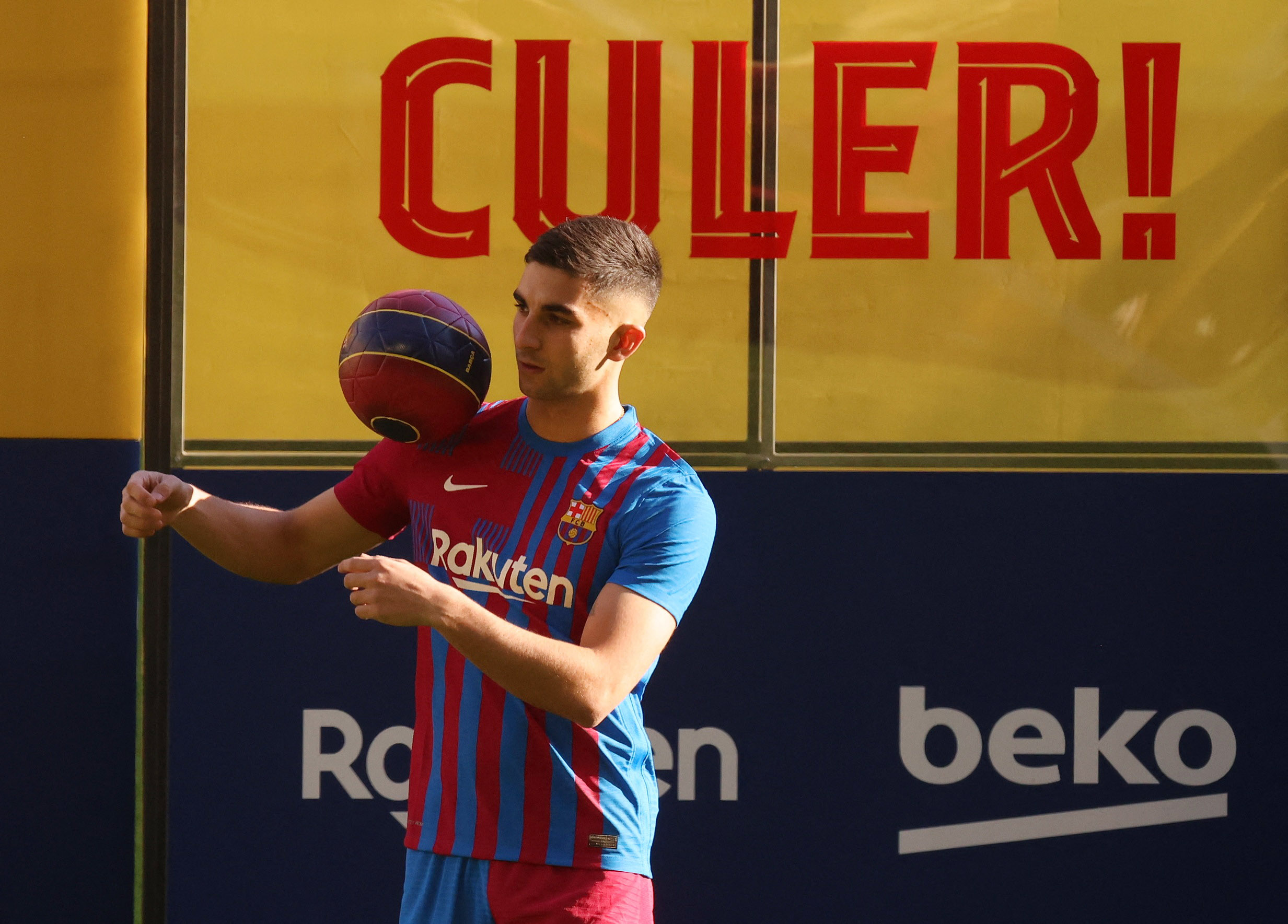 FC Barcelona unveil Ferran Torres