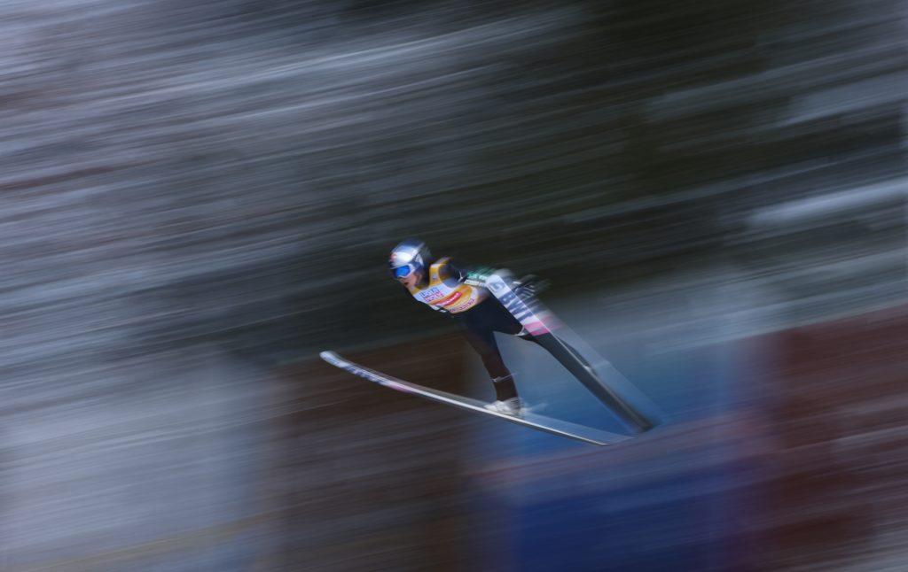 1641484323-2022-01-06T145209Z_1074698969_UP1EI1615AU76_RTRMADP_3_SKI-JUMPING-4HILL-1024x646.jpg