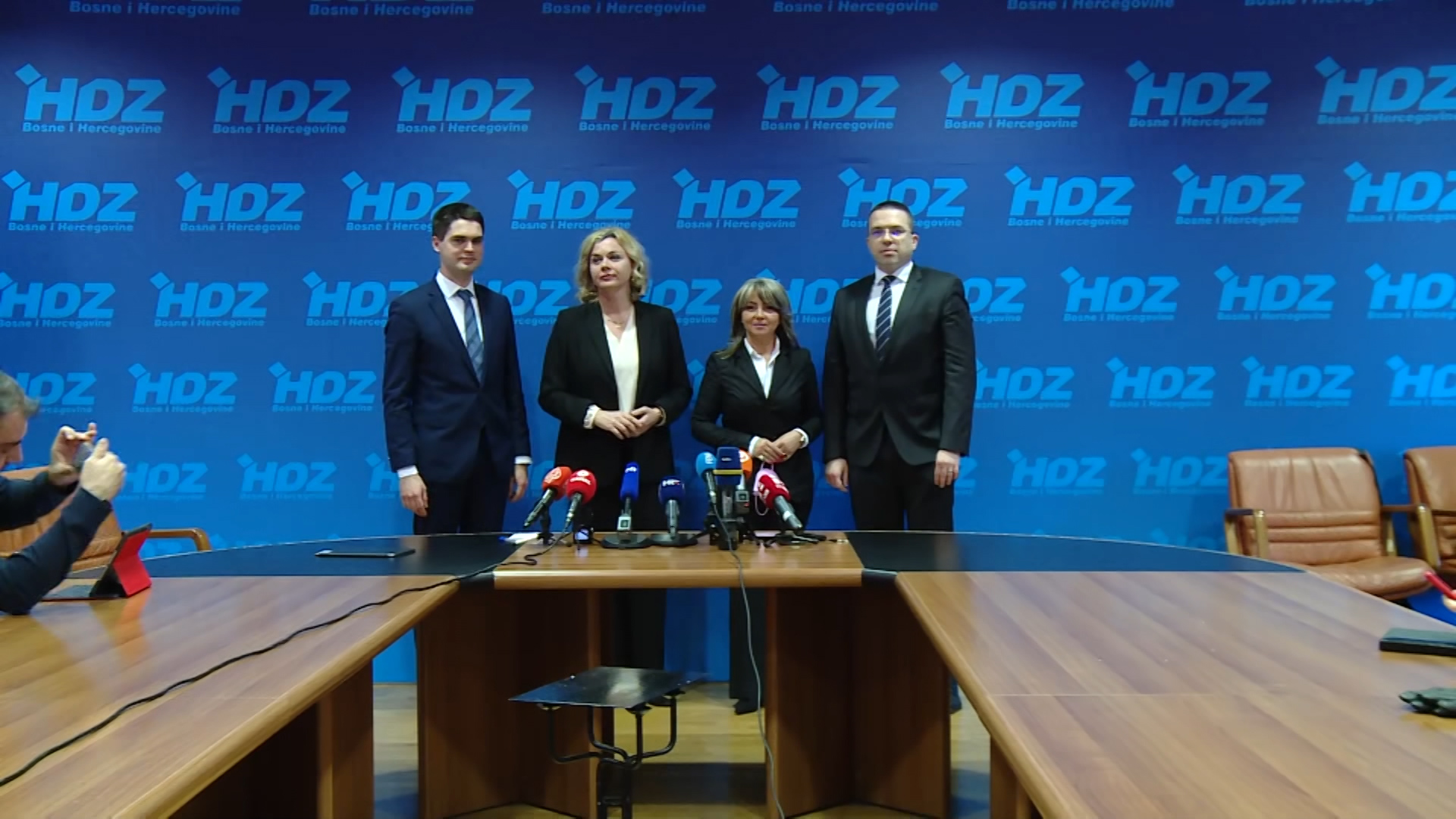 sa-live 4-1140-070122.12_11_24_04.Still001