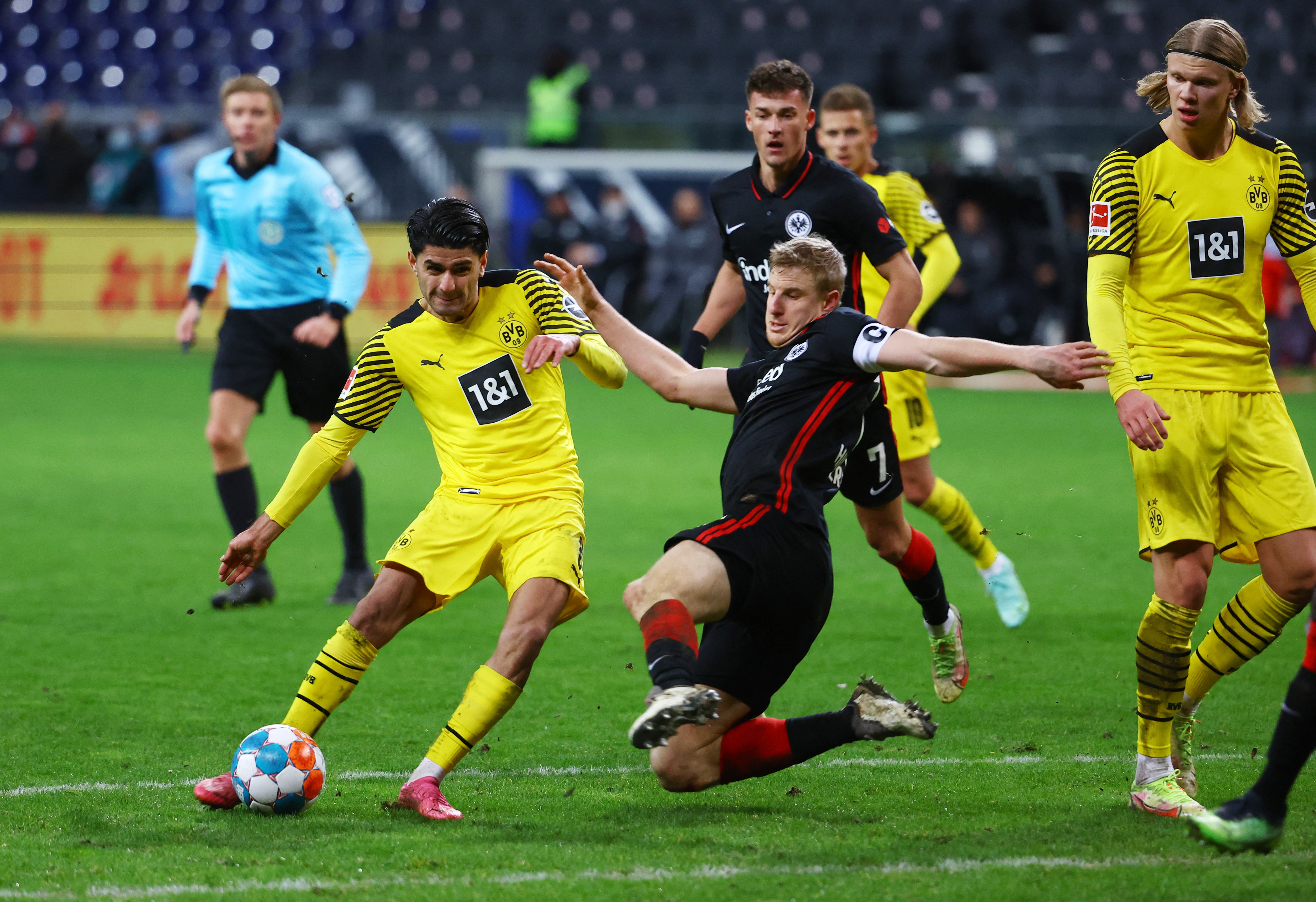 Bundesliga - Eintracht Frankfurt v Borussia Dortmund