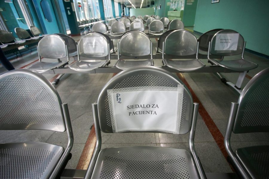 1637823009-PXL_070621_33172749-e1637823036339-900x600